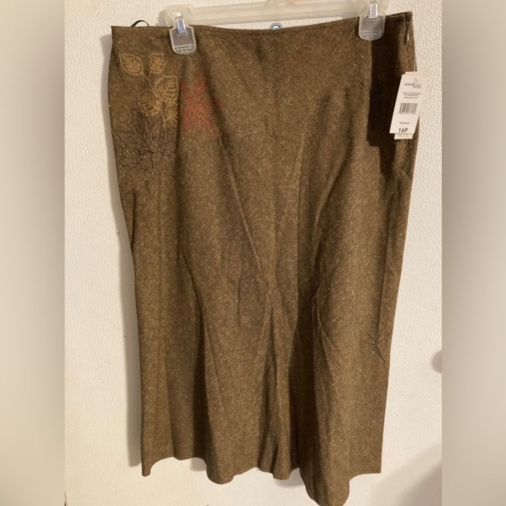 NortonStudio Petites 16P women’s Fall midi skirt embroidered leaves NEW